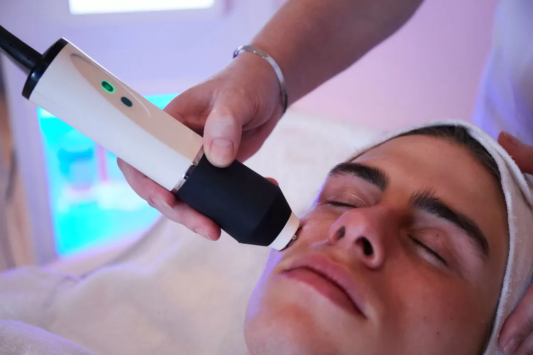 Bipolar radiofrequency technology for skin