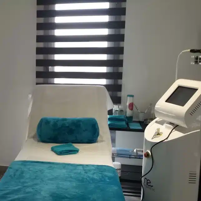 Treatment room of the New Esthetic wellness center in Mougins (Cannes)